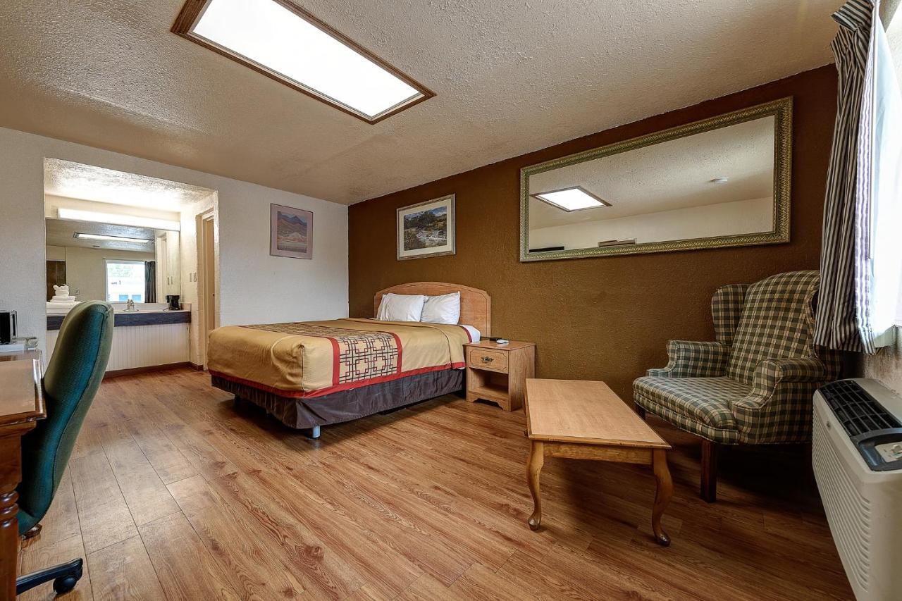 Guest Inn โรเจอร์ส ภายนอก รูปภาพ